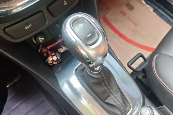 Buick Encore 2015, 44000 км, за 5127 USD - фото 11