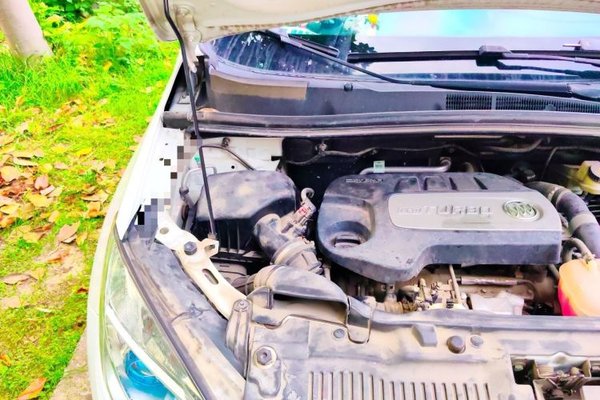 Buick Encore 2015, 60199 км, за 3783 USD