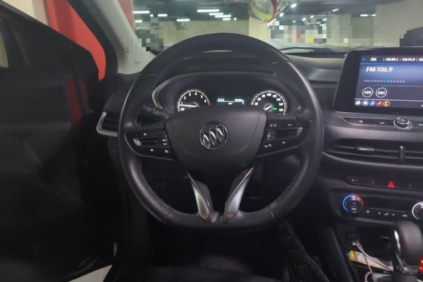 Buick Encore 2020, 55400 км, за 6025 USD - фото 10