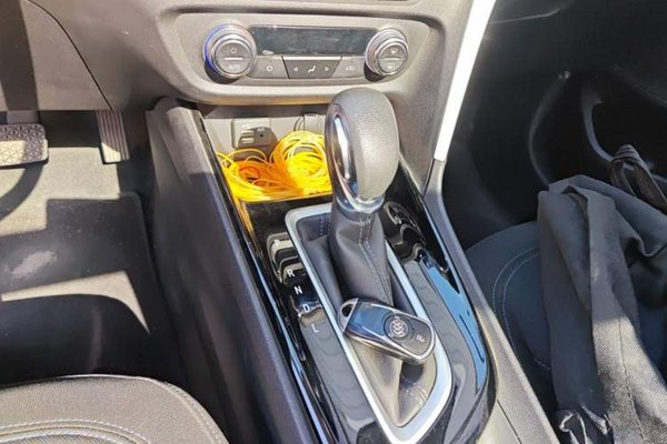 Buick Encore 2020, 37200 км, за 7587 USD - фото 11