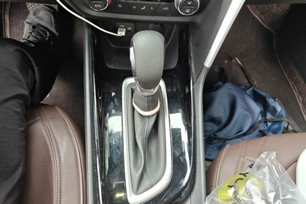 Buick Encore 2021, 22800 км, за 9055 USD - фото 13