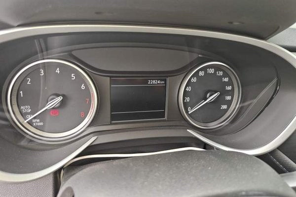 Buick Encore 2021, 22800 км, за 9055 USD - фото 11