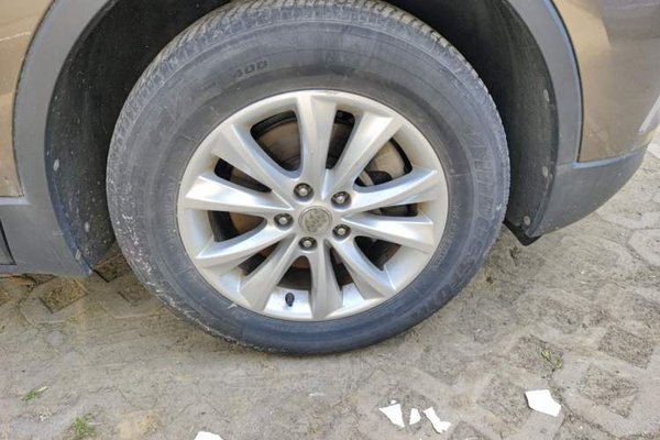 Buick Envision 2014, 95400 км, за 6869 USD