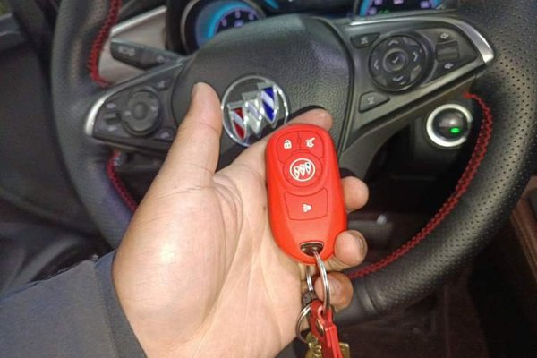 Buick Envision 2017, 70300 км, за 8832 USD - фото 9