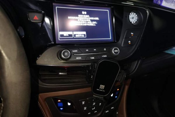 Buick Envision 2018, 124600 км, за 8033 USD - фото 14