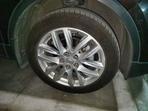 Buick Envision 2018, 75900 км, за 11555 USD