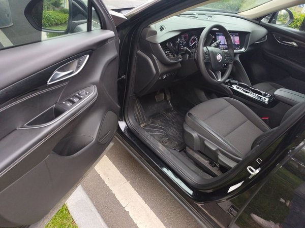Buick Envision 2022, 68800 км, за 12914 USD - фото 13