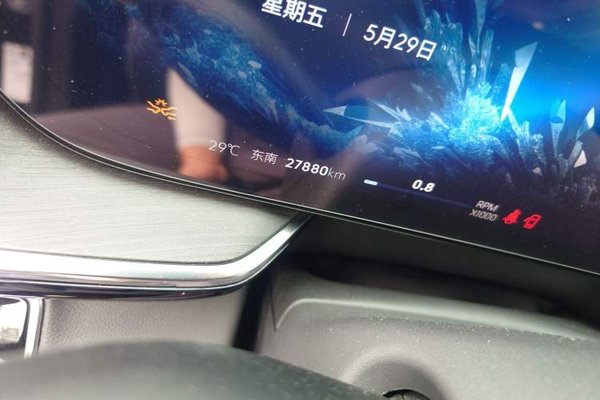 Buick Envision 2024, 27900 км, за 21273 USD - фото 8