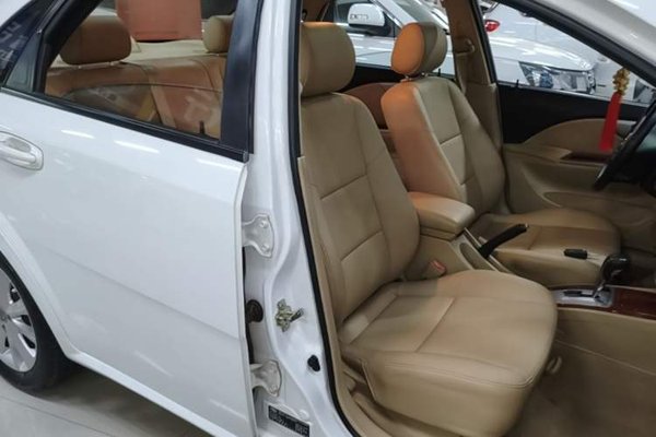 Buick Excelle 2013, 88300 км, за 3993 USD - фото 23