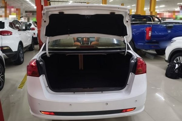 Buick Excelle 2013, 88300 км, за 3993 USD - фото 22