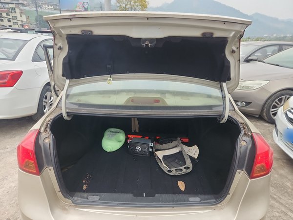 Buick Excelle 2013, 124000 км, за 4389 USD - фото 22