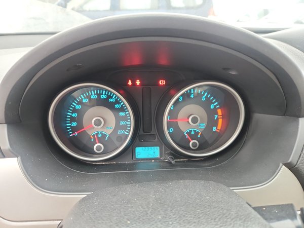 Buick Excelle 2013, 124000 км, за 4389 USD - фото 15