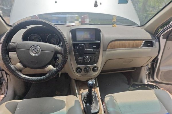Buick Excelle 2015, 129900 км, за 2760 USD - фото 9
