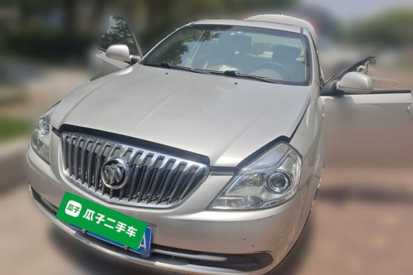 Buick Excelle 2015, 129900 км, за 2760 USD