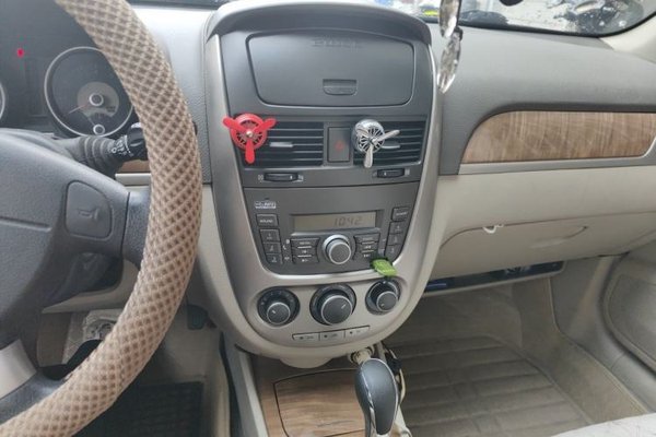 Buick Excelle 2015, 39800 км, за 4449 USD - фото 12