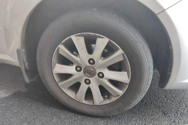 Buick Excelle 2015, 39800 км, за 4449 USD - фото 8