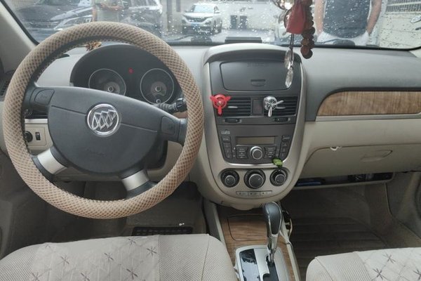 Buick Excelle 2015, 39800 км, за 4449 USD - фото 18