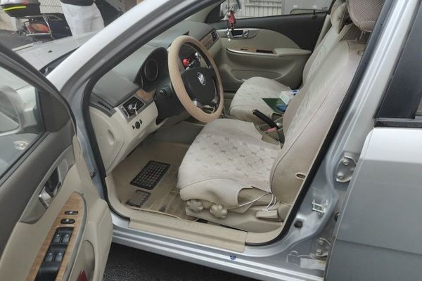 Buick Excelle 2015, 39800 км, за 4449 USD - фото 19