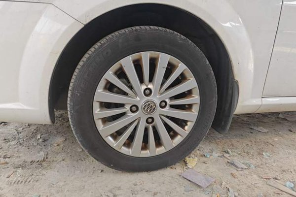 Buick Excelle 2015, 105300 км, за 4300 USD - фото 8