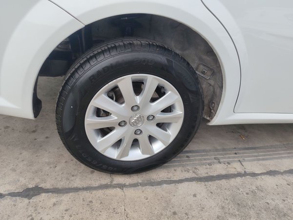Buick Excelle 2015, 161100 км, за 4505 USD - фото 9