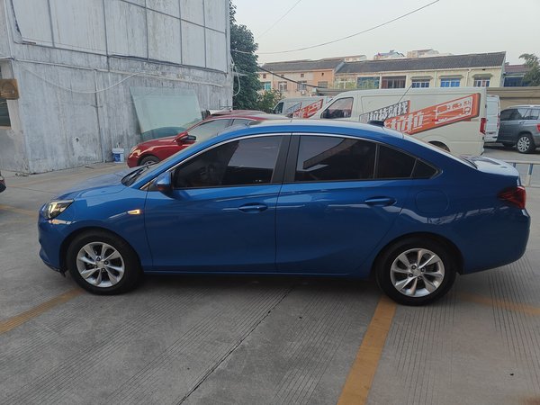 Buick Excelle 2018, 52200 км, за 5263 USD - фото 4
