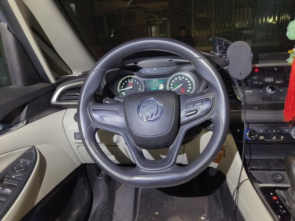 Buick GL6 2019, 111800 км, за 5693 USD - фото 11