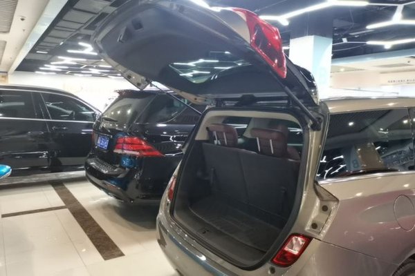 Buick GL6 2019, 57500 км, за 8586 USD - фото 22