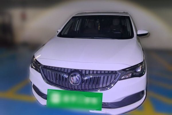 Buick GL6 2019, 123300 км, за 7133 USD