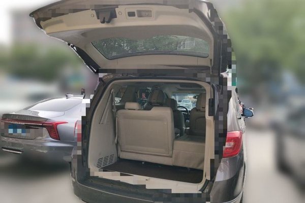 Buick GL8 2014, 100900 км, за 9913 USD - фото 19