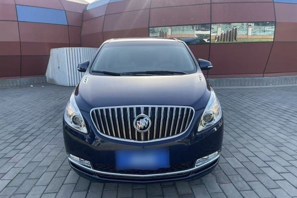 Buick GL8 2014, 21600 км, за 16372 USD