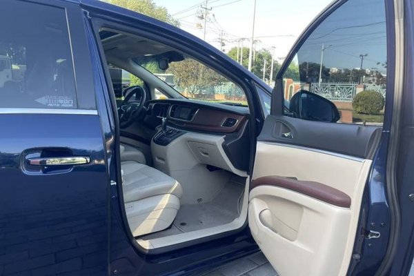 Buick GL8 2014, 21600 км, за 16372 USD - фото 19