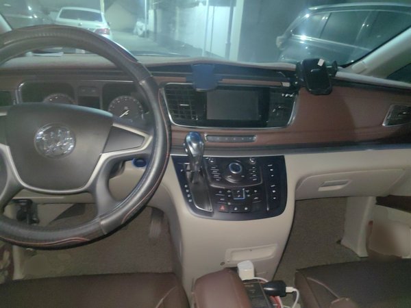 Buick GL8 2015, 44700 км, за 9549 USD - фото 10