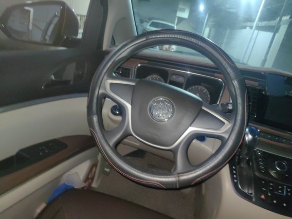 Buick GL8 2015, 44700 км, за 9549 USD - фото 11