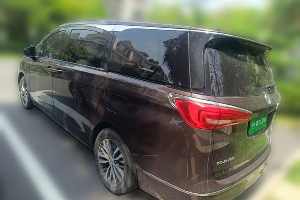 Buick GL8 2017, 76700 км, за 18623 USD - фото 16