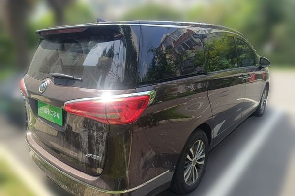 Buick GL8 2017, 76700 км, за 18623 USD - фото 18