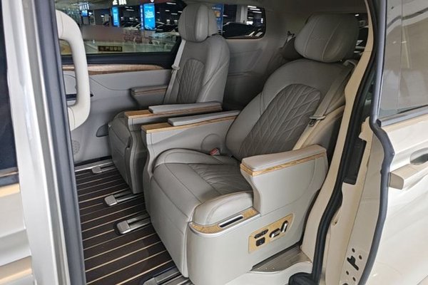 Buick GL8 2017, 103900 км, за 16970 USD - фото 23