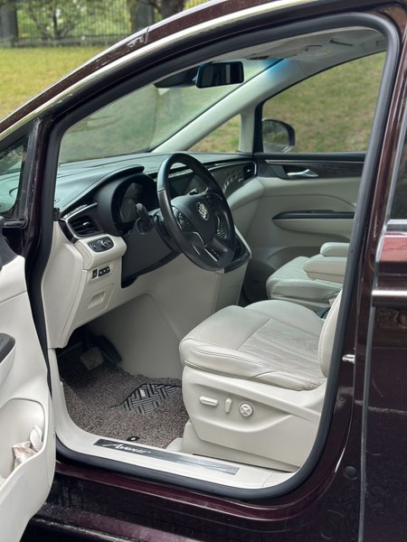 Buick GL8 2017, 102900 км, за 22357 USD - фото 17