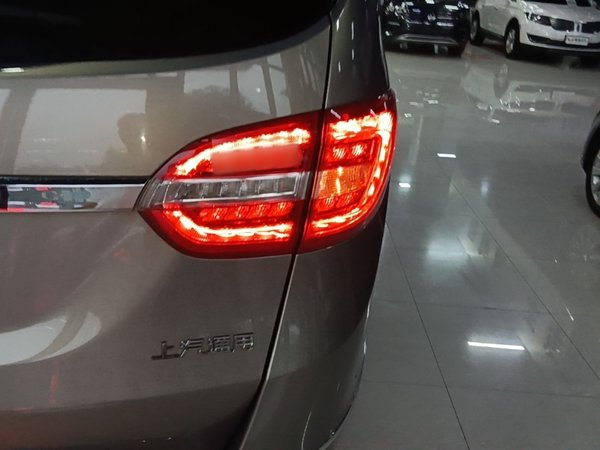 Buick GL8 2017, 133100 км, за 11113 USD - фото 7