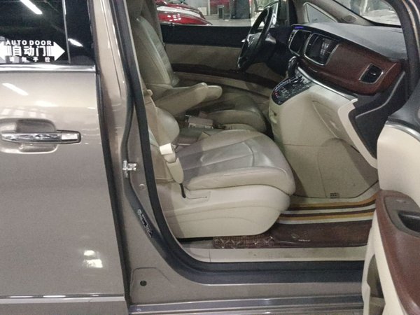 Buick GL8 2017, 133100 км, за 11113 USD - фото 23