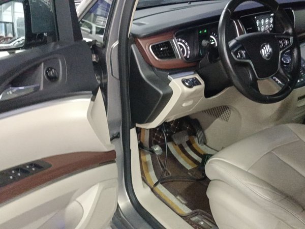 Buick GL8 2017, 133100 км, за 11113 USD - фото 19