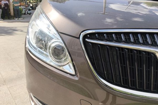 Buick GL8 2017, 69600 км, за 12969 USD - фото 7