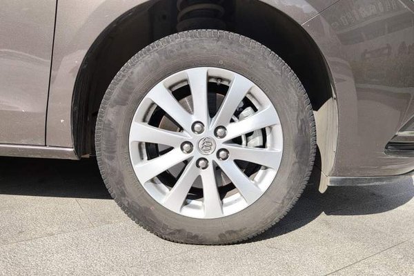 Buick GL8 2017, 69600 км, за 12969 USD - фото 8