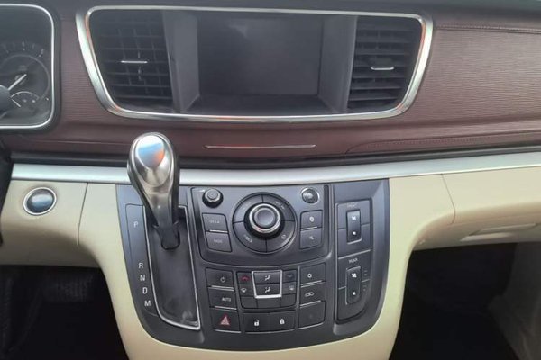 Buick GL8 2018, 110100 км, за 12498 USD - фото 15