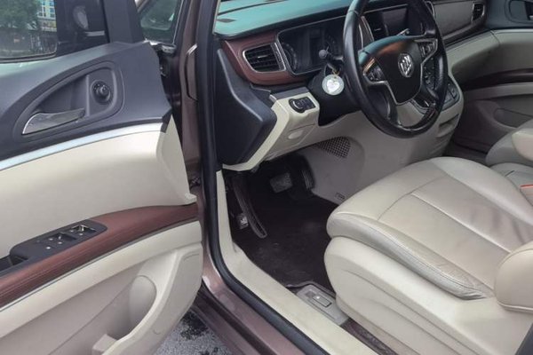 Buick GL8 2018, 110100 км, за 12498 USD - фото 18
