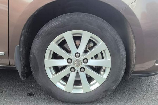 Buick GL8 2018, 110100 км, за 12498 USD - фото 11