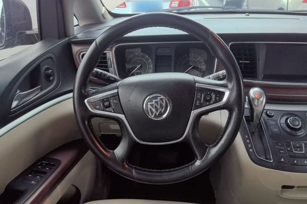 Buick GL8 2018, 110100 км, за 12498 USD - фото 13