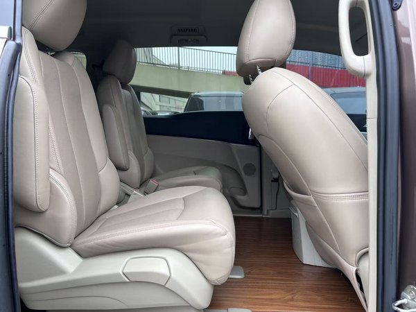 Buick GL8 2018, 120400 км, за 13164 USD - фото 15