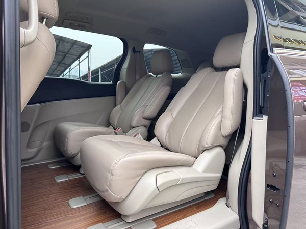 Buick GL8 2018, 120400 км, за 13164 USD - фото 13