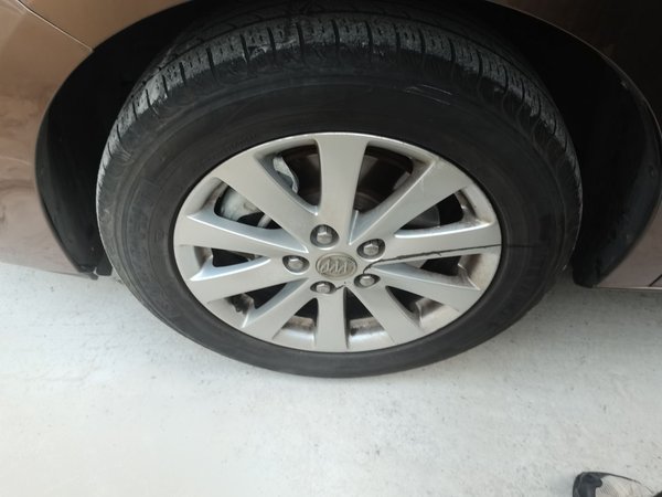 Buick GL8 2018, 120400 км, за 13164 USD