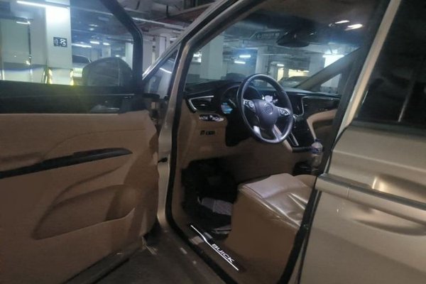 Buick GL8 2018, 137100 км, за 20604 USD - фото 19